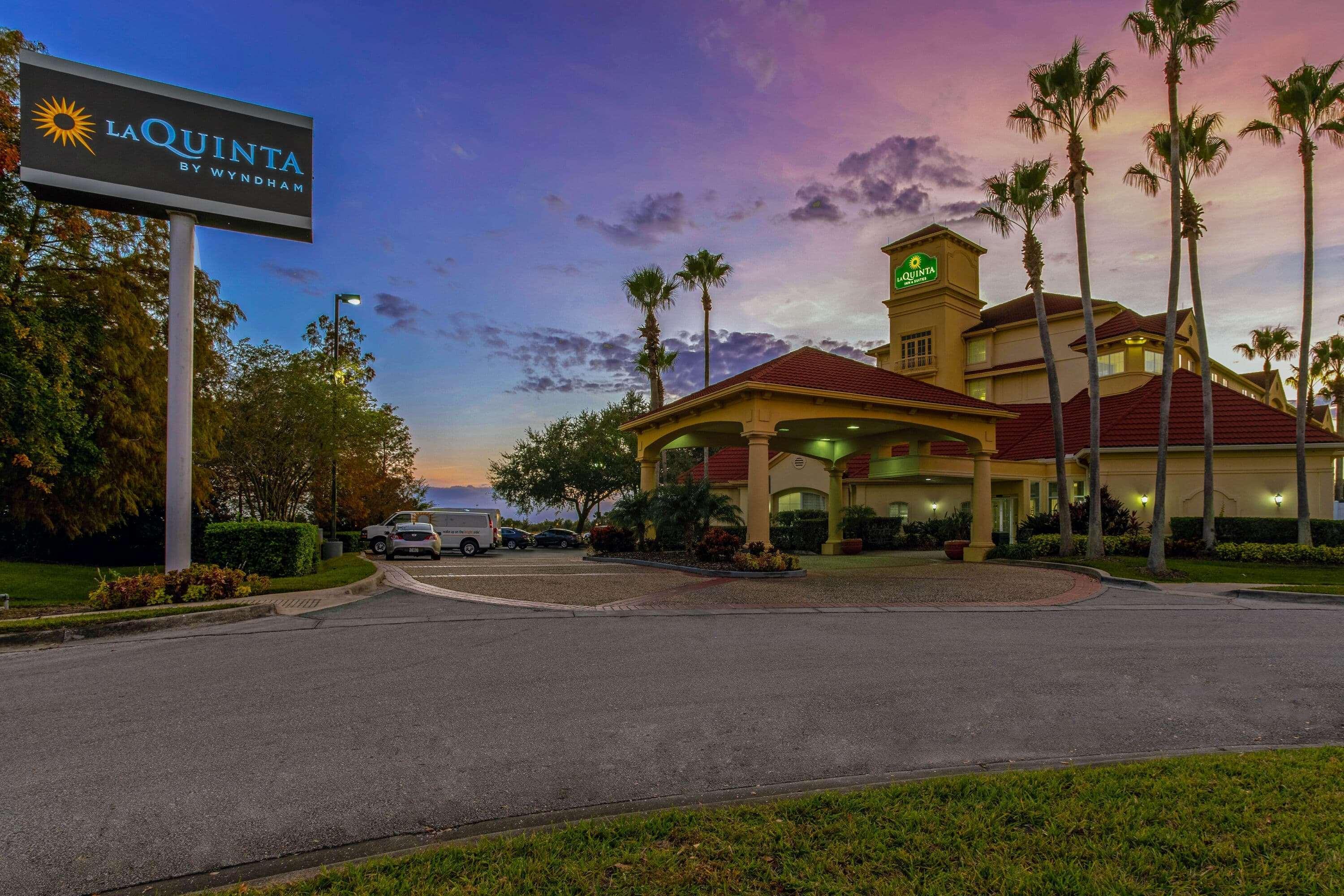 La Quinta By Wyndham Orlando Airport North Hotel Buitenkant foto